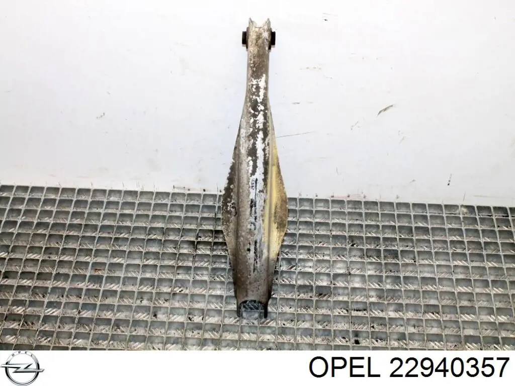 Wahacz zawieszenia tylnego górny lewy Opel 22940357 cena, od 66,28 USD