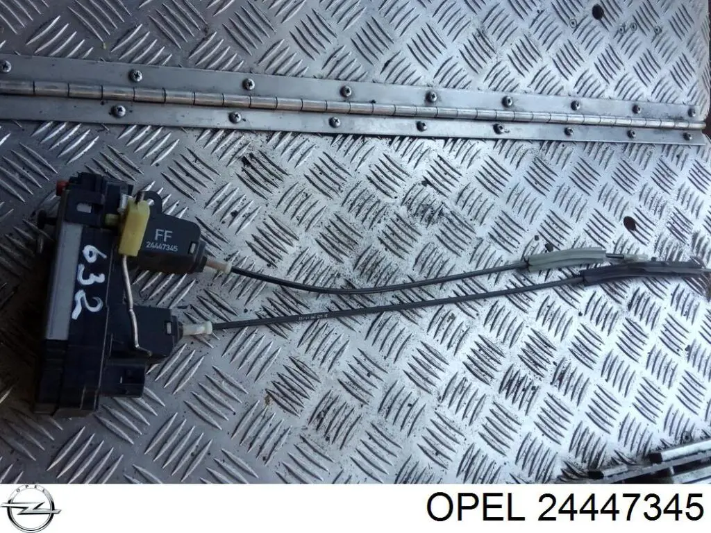 Zamek drzwi tylnych lewych do Opel Vectra C 