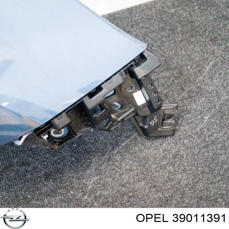 55C102 Polcar Błotnik przedni prawy