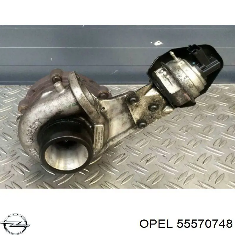 Turbina Opel 55570748