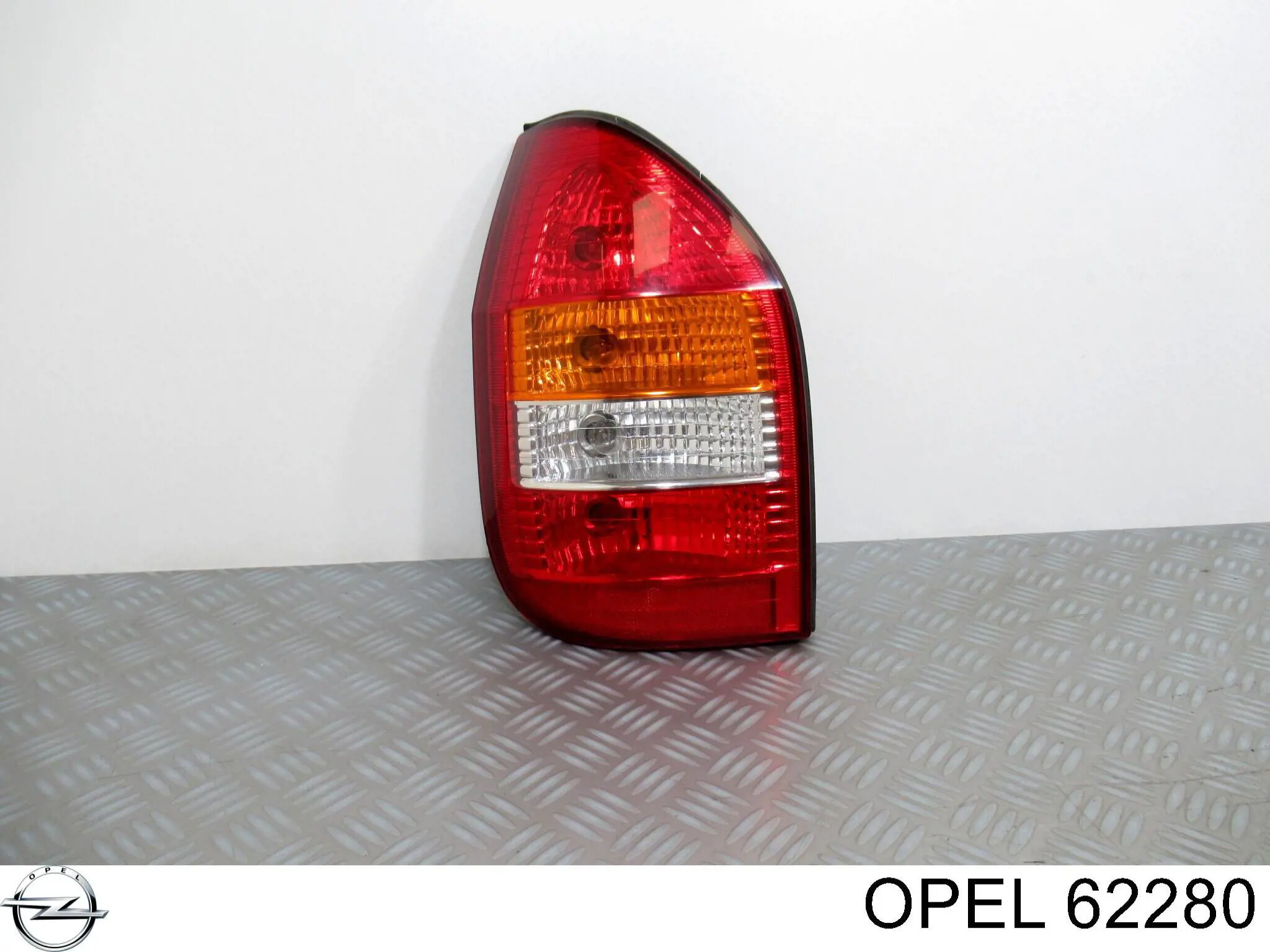 62280 Opel Lampa zespolona tylna lewa