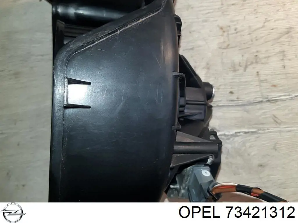 Rezystor wentylatora nagrzewnicy (ogrzewacza kabiny) Opel 73421312