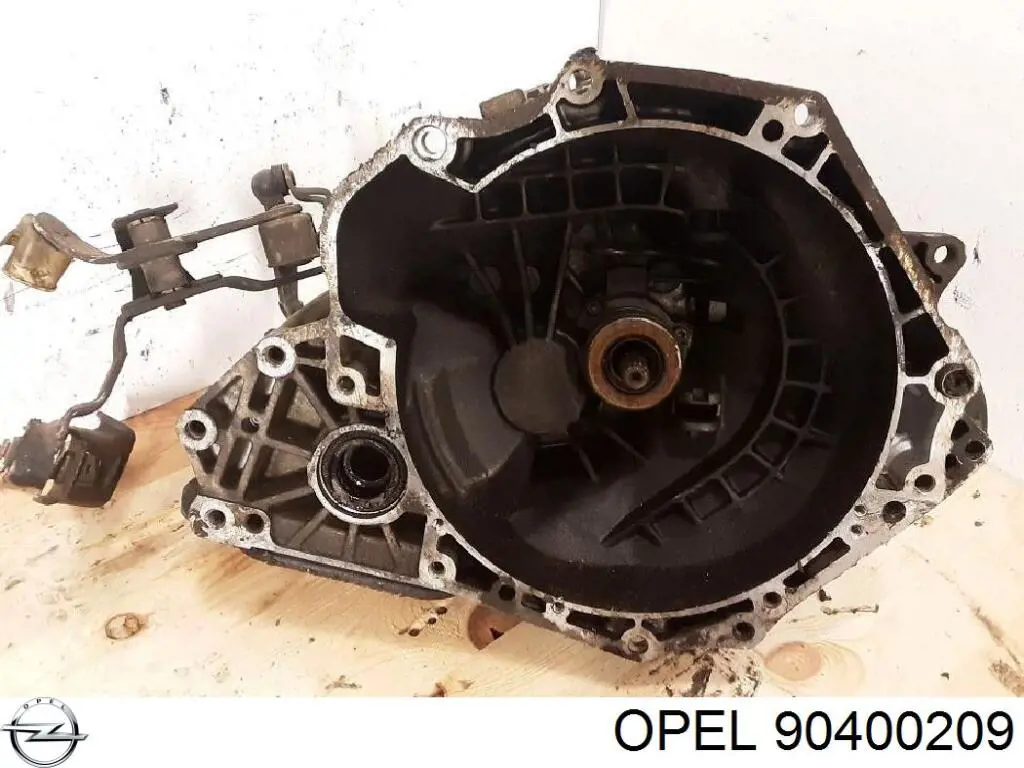 Mechaniczna skrzynia biegów w komplecie F13W374 Opel