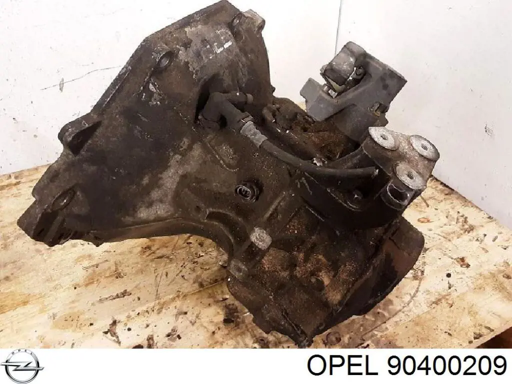 Mechaniczna skrzynia biegów w komplecie Opel F13W374