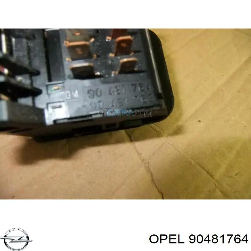90481764 Opel Przełącznik światła reflektorów na "torpedo"