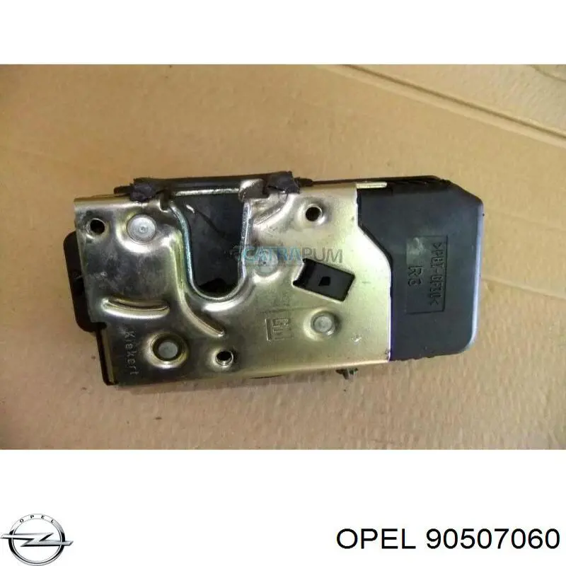 Zamek drzwi przednich prawych Opel 90507060 cena, od 45,97 USD