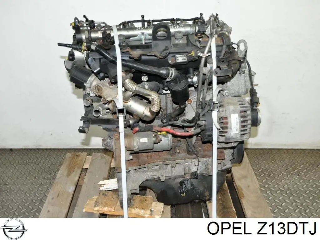 Silnik w komplecie Z13DTJ Opel