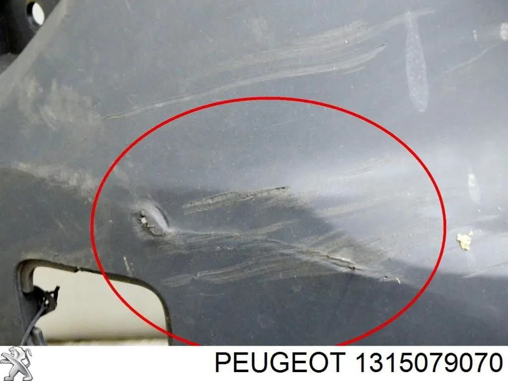1315079070 Peugeot/Citroen Zderzak przedni, prawa część
