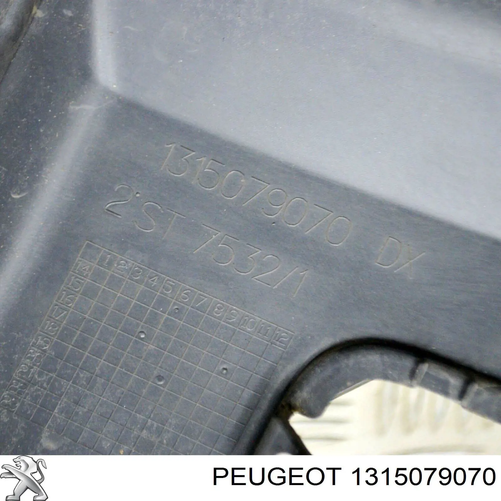 Do koszyka 1315079070 Peugeot/Citroen Zderzak przedni, prawa część