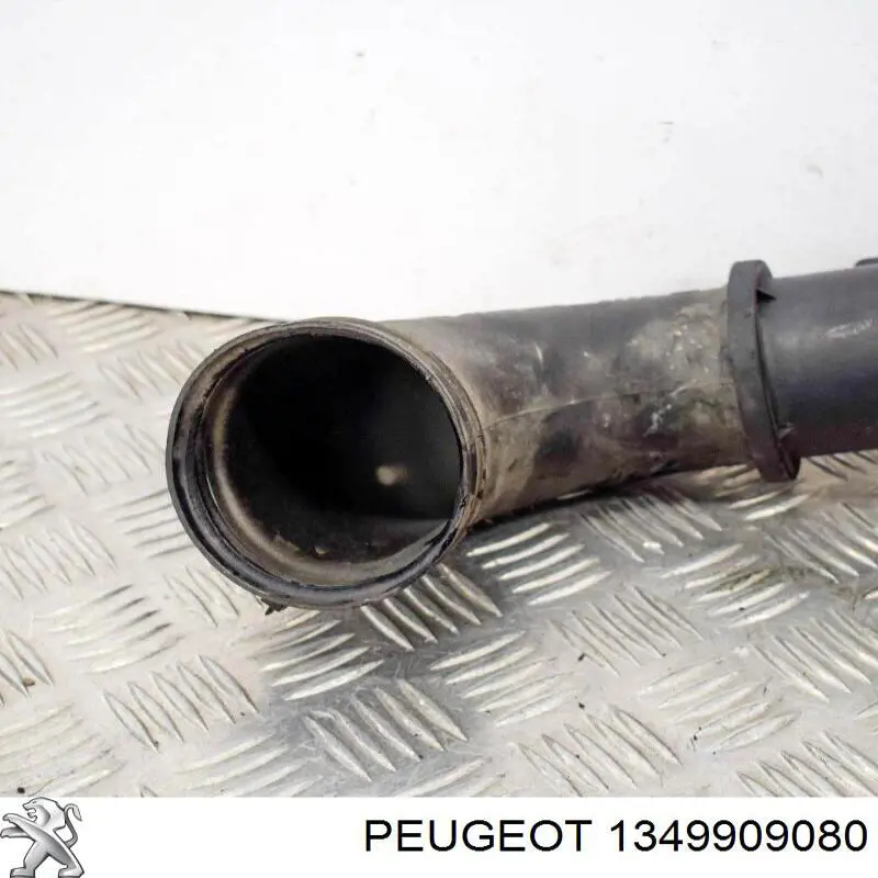Króciec powietrza, wylot filtra powietrznego 1369007080 Fiat/Alfa/Lancia