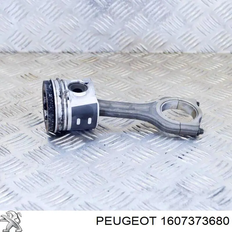 1607373680 Peugeot/Citroen Tłok, komplet do jednego cylindru, STD