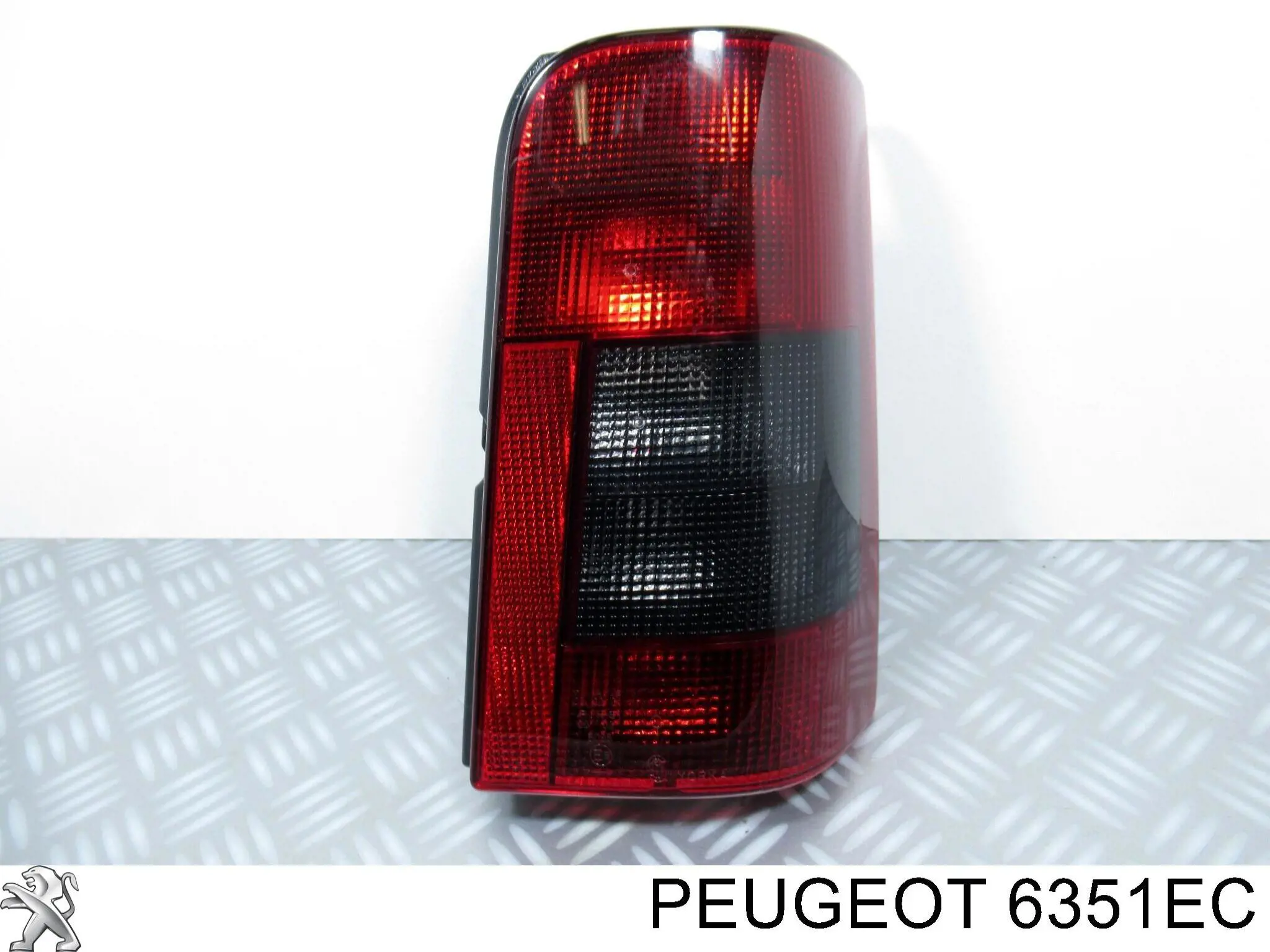 Lampa zespolona tylna prawa Peugeot/Citroen 6351EC cena, od 40,86 USD