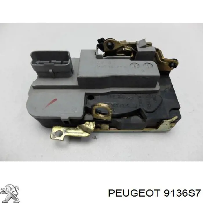 Zamek drzwi przednich prawych Peugeot/Citroen 9136S7 cena, od 43,88 USD
