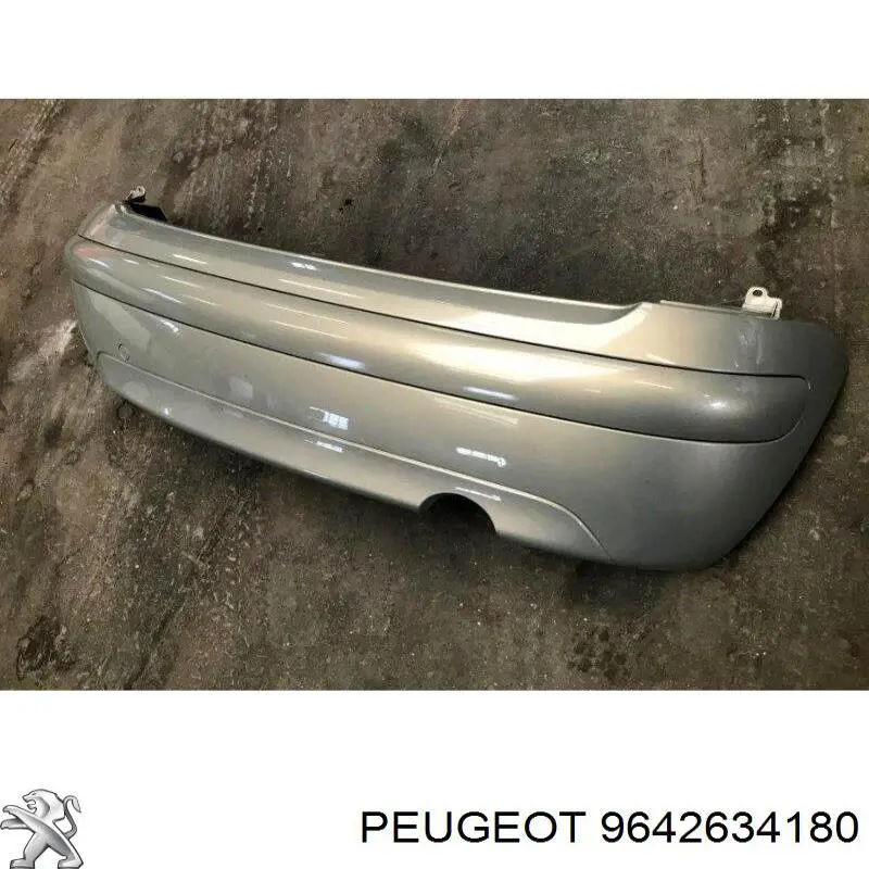  Zderzak tylny Citroen C3 1