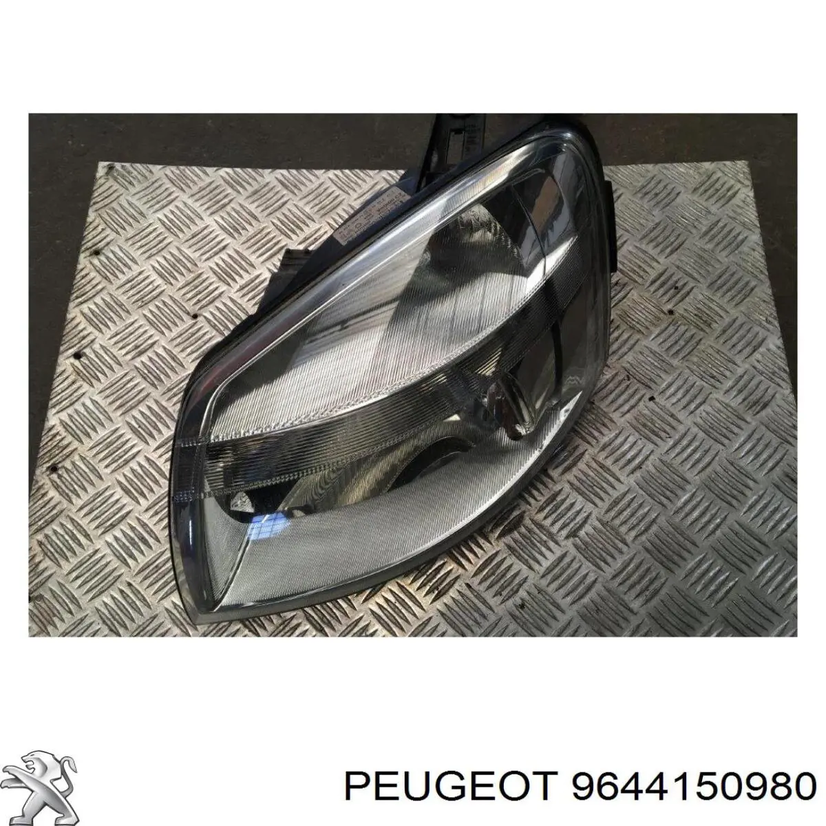 9644150980 Peugeot/Citroen Reflektor lewy