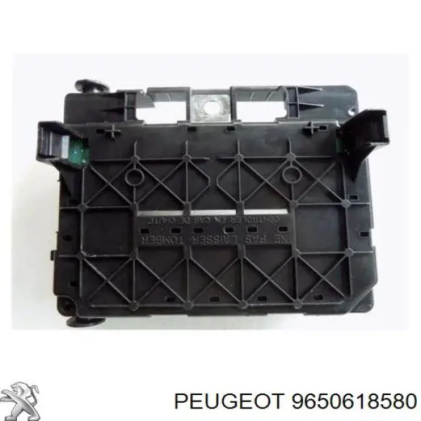  Skrzynka bezpieczników Peugeot Partner 1