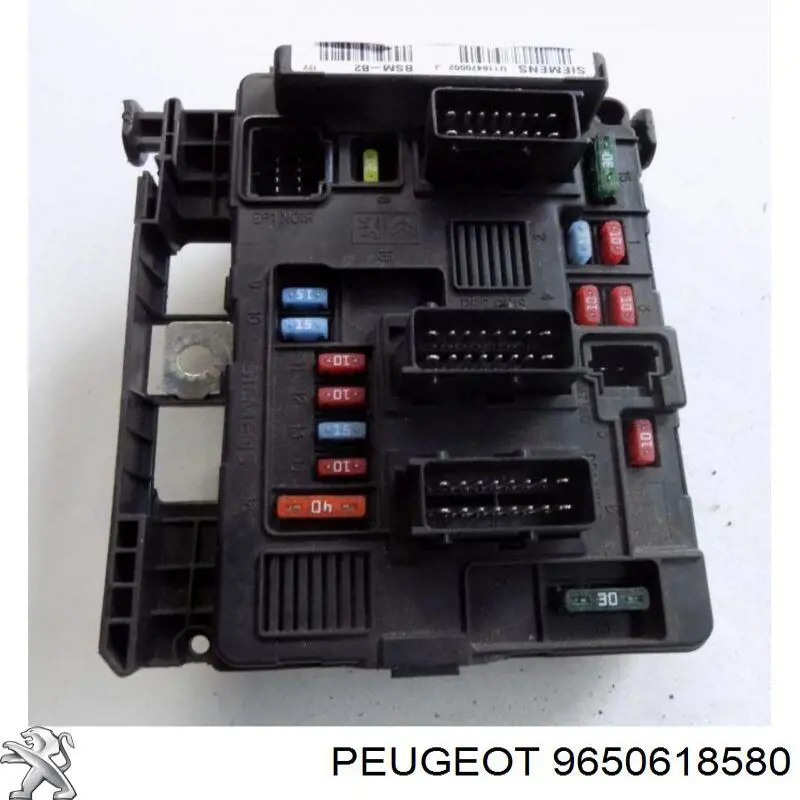 Skrzynka bezpieczników Peugeot Partner I