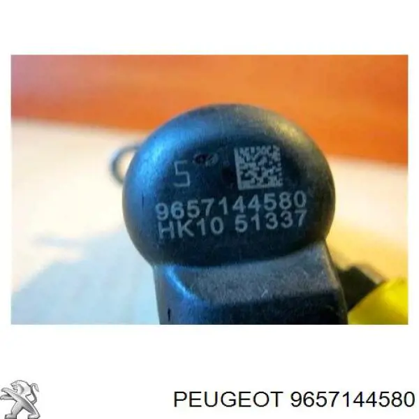 Wtryskiwacz paliwa Peugeot/Citroen 9657144580