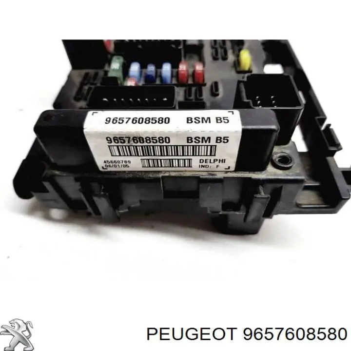 9657608580 Peugeot/Citroen Skrzynka bezpieczników salonowa tylna