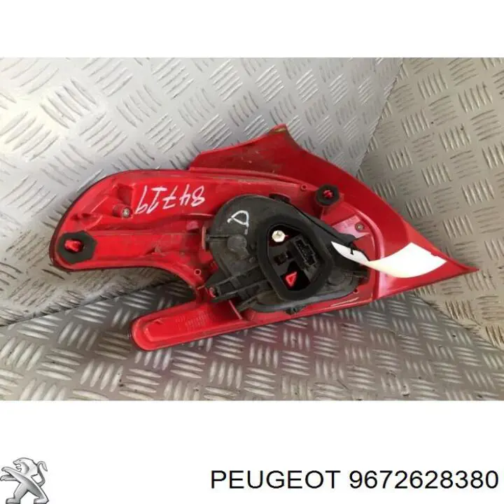 Lampa zespolona tylna prawa Peugeot/Citroen 9672628380 cena, od 93,64 USD