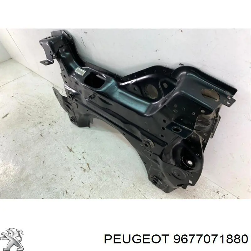 Korpus osi przedniej 9677071880 Peugeot/Citroen