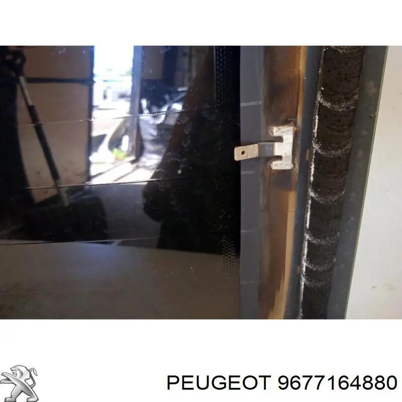 Szyba tylna Peugeot 301 sedana (2013 - 2026) cena, od 254,26 USD