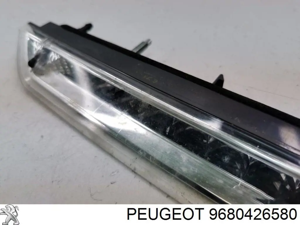 Lampa stop tylna dodatkowa Peugeot/Citroen 9680426580 cena, od 59,59 USD