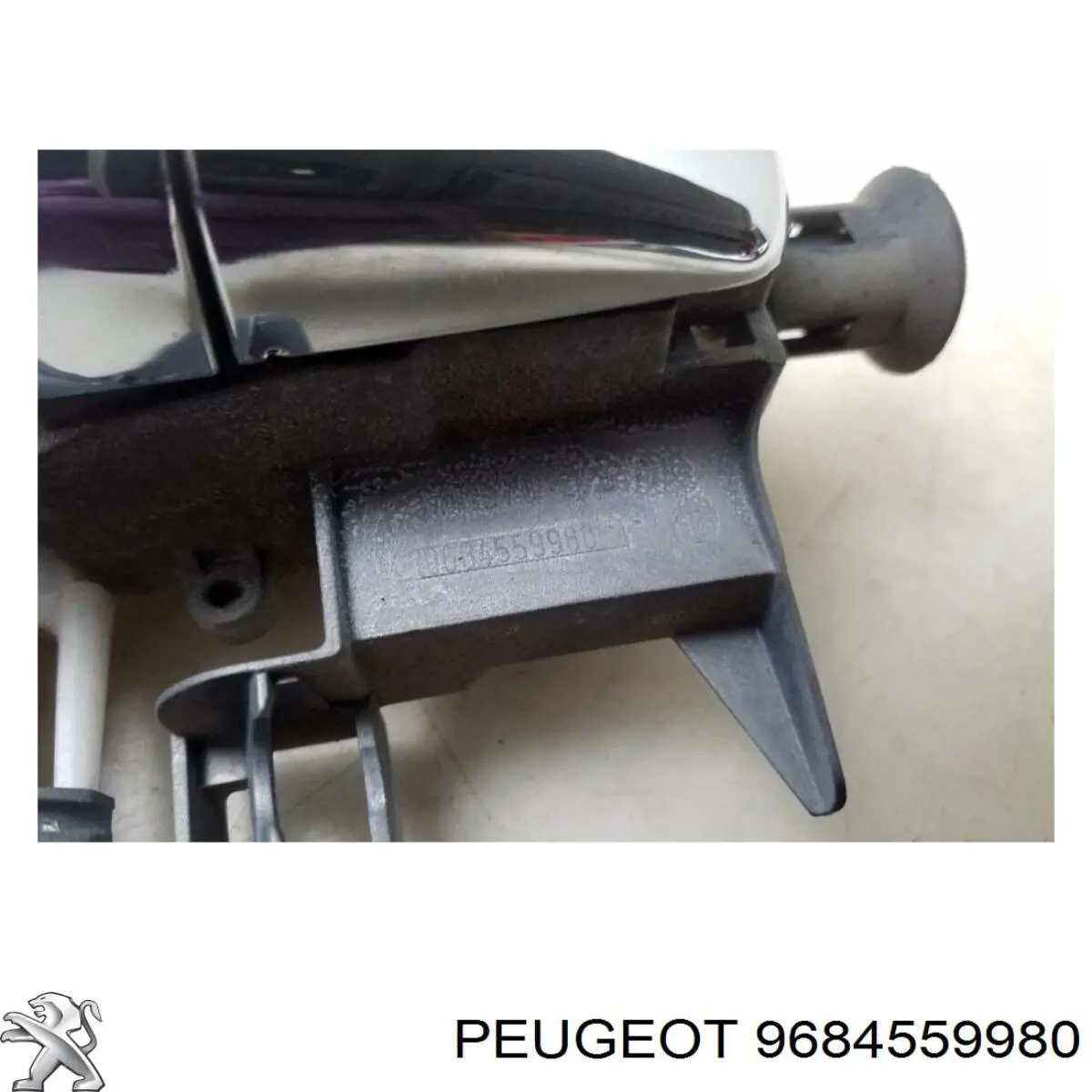 Pałąk zewnętrznej klamki drzwi prawych Peugeot/Citroen 9684559980 cena, od 35,75 USD