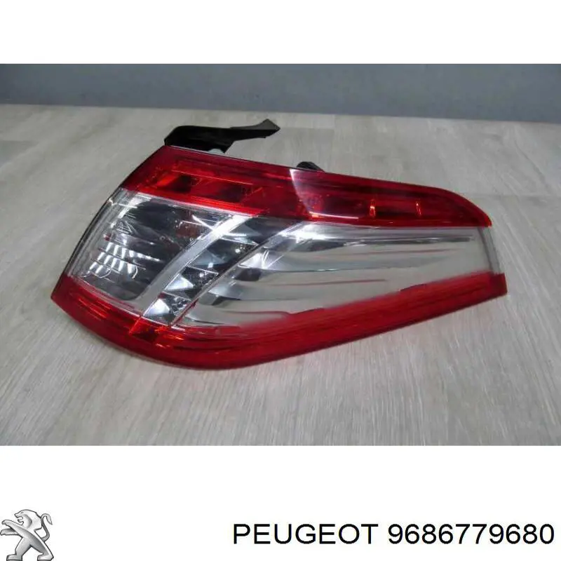 Do koszyka 6351LY Peugeot/Citroen Lampa zespolona tylna prawa zewnętrzna