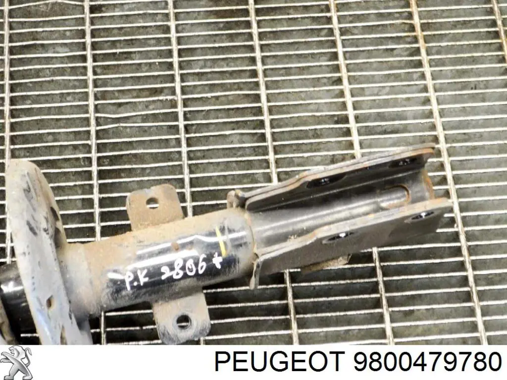 Do koszyka 9800479780 Peugeot/Citroen Poduszka amortyzatora przedniego