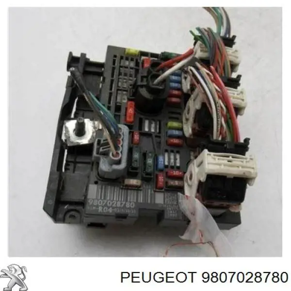 Skrzynka bezpieczników Peugeot/Citroen 9807028780 cena, od 216,23 USD
