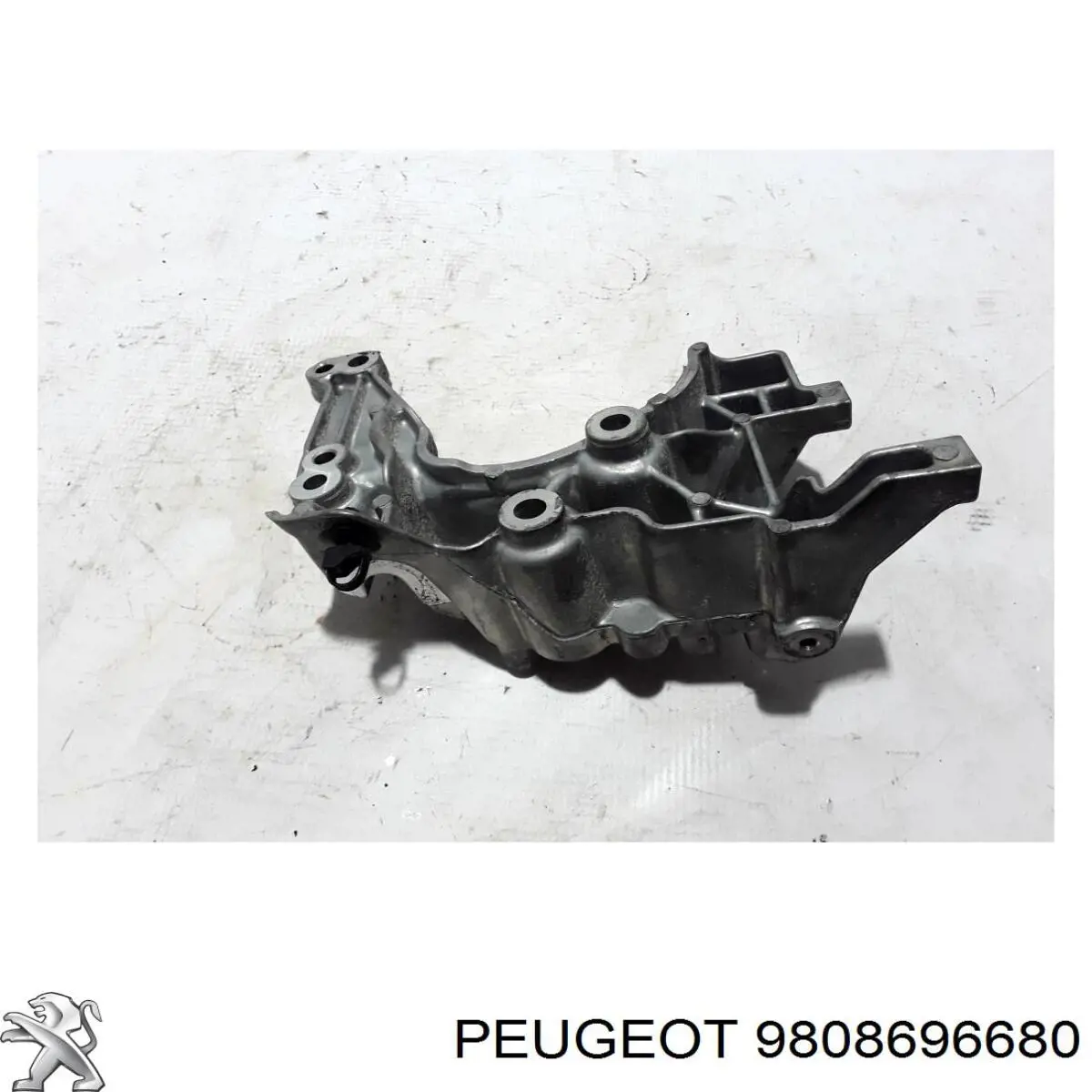 Wspornik alternatora do Citroen C4 Cactus 