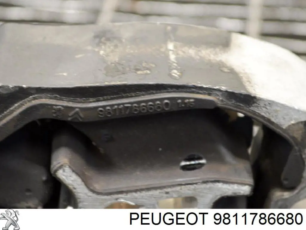 Poduszka (podpora) silnika tylna 9811786680 Opel