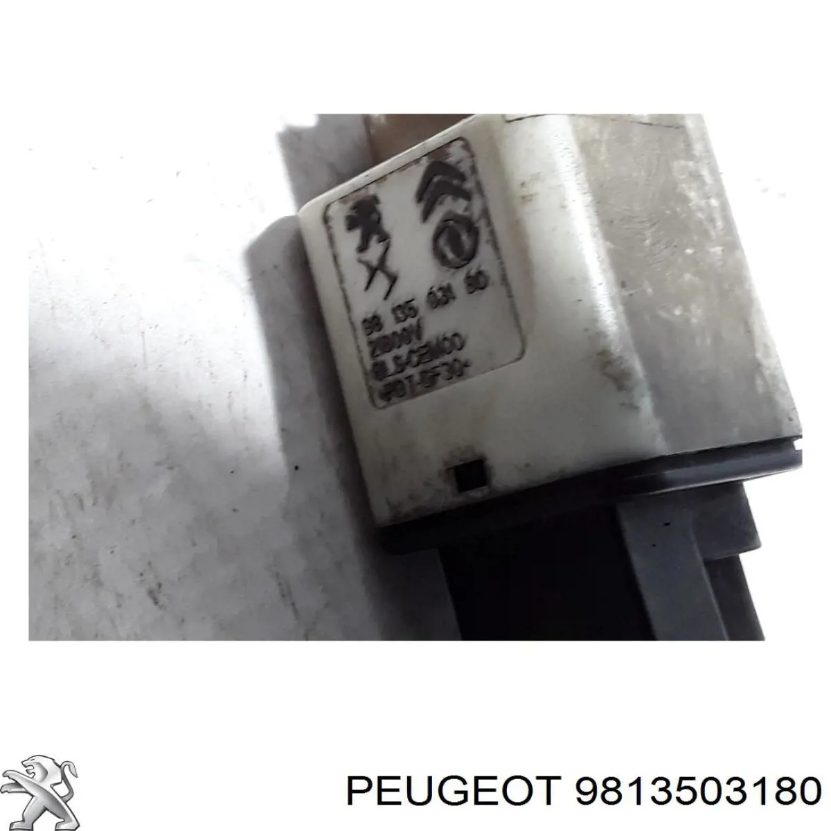 Czujnik włącznika świała stop Opel 9813503180 cena, od 40,86 USD