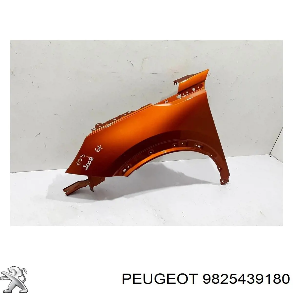 9825439180 Peugeot/Citroen Błotnik przedni lewy