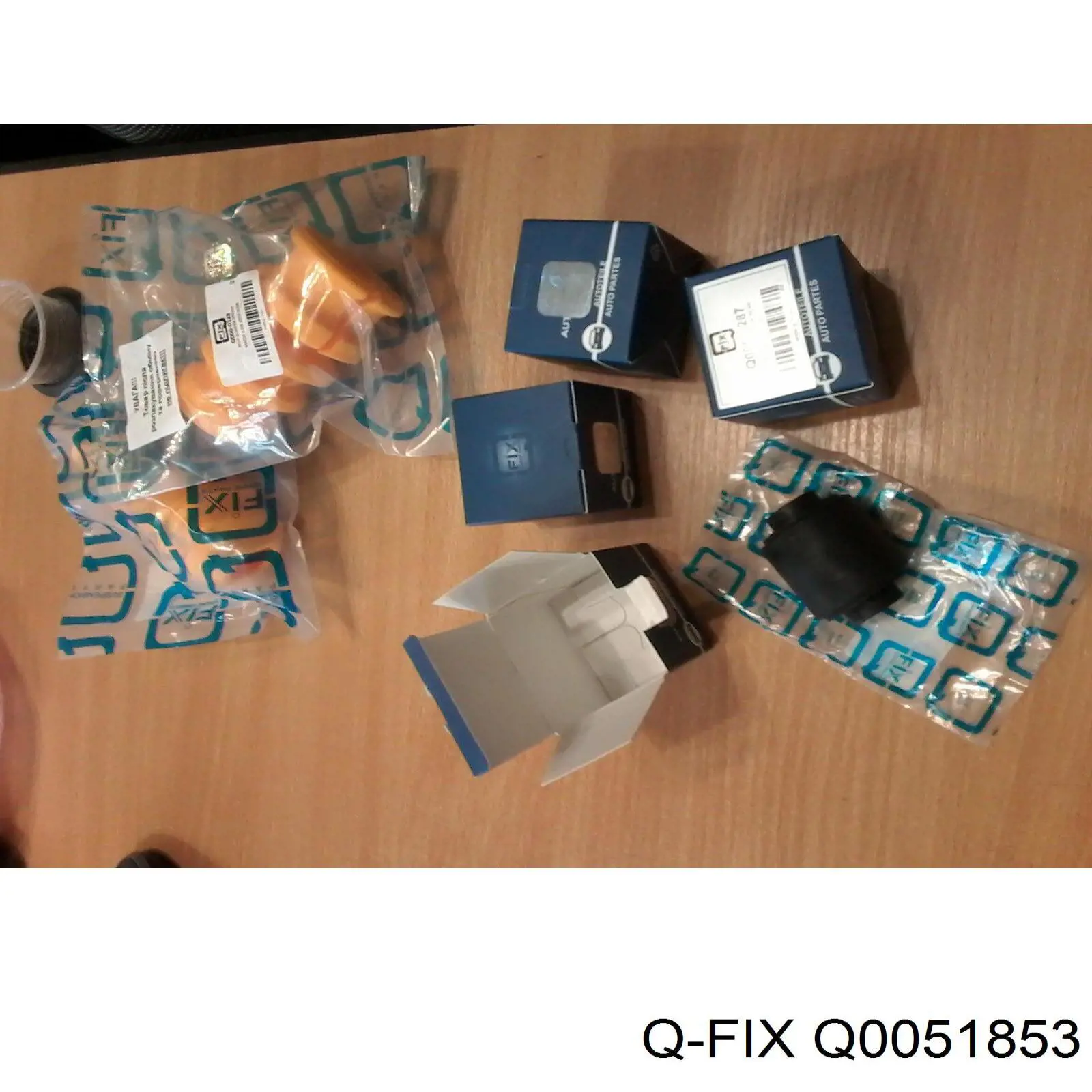 Q0051853 Q-fix Silentblock wahacza tylnego górnego