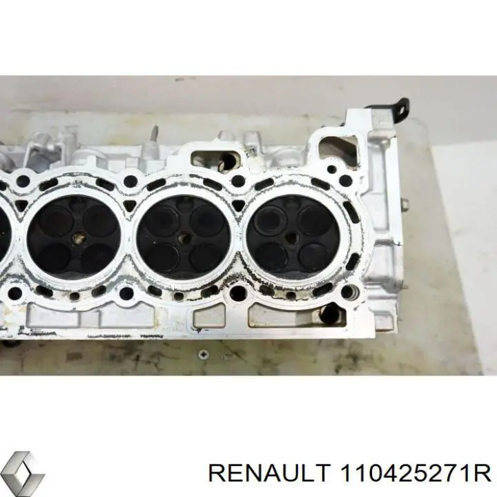 Głowica cylindrów 110425271R Renault (RVI)