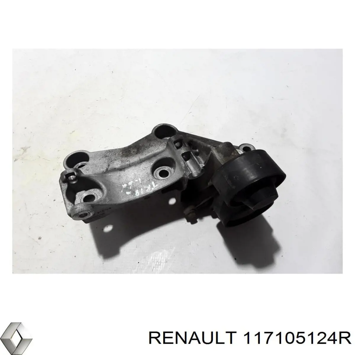 Do koszyka 117105124R Renault (RVI) Wspornik alternatora