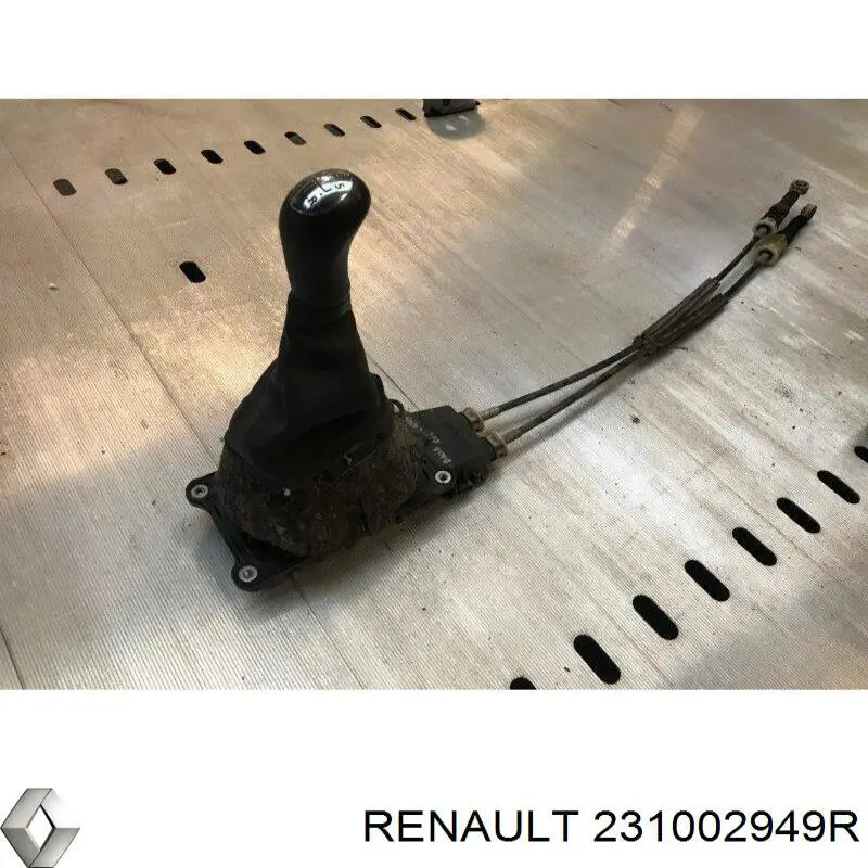 Alternator 231002949R Renault (RVI)