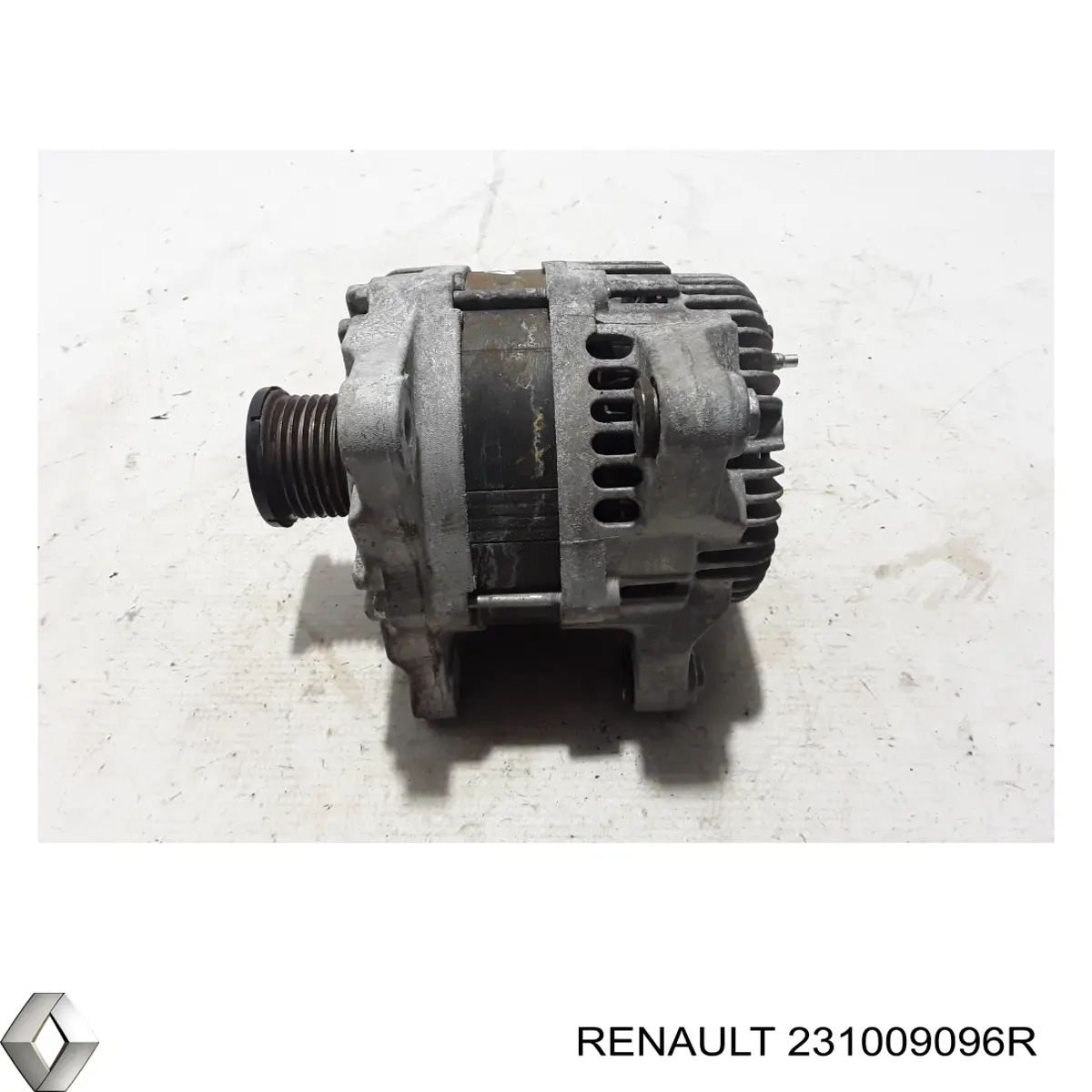 Alternator 231009096R Renault (RVI)