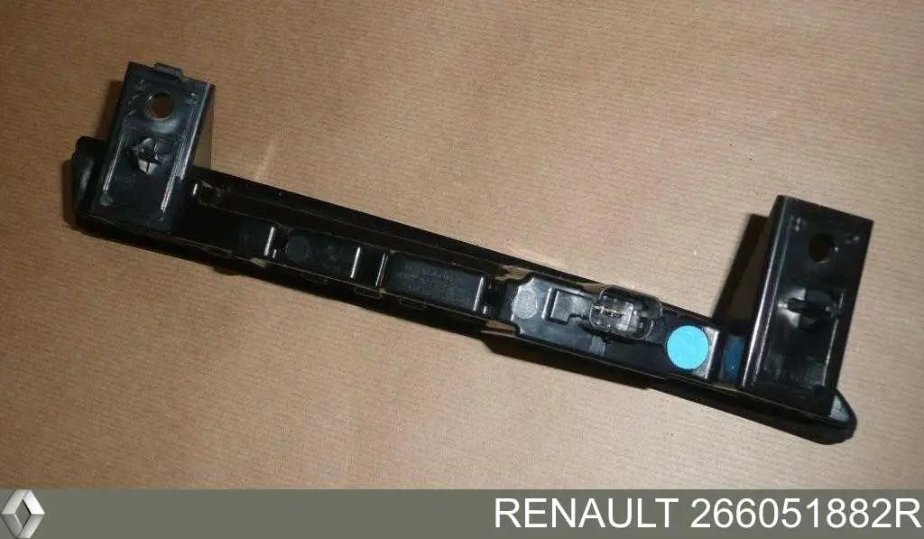 Reflektor do jazdy dziennej lewy Renault (RVI) 266051882R cena, od 131,10 USD