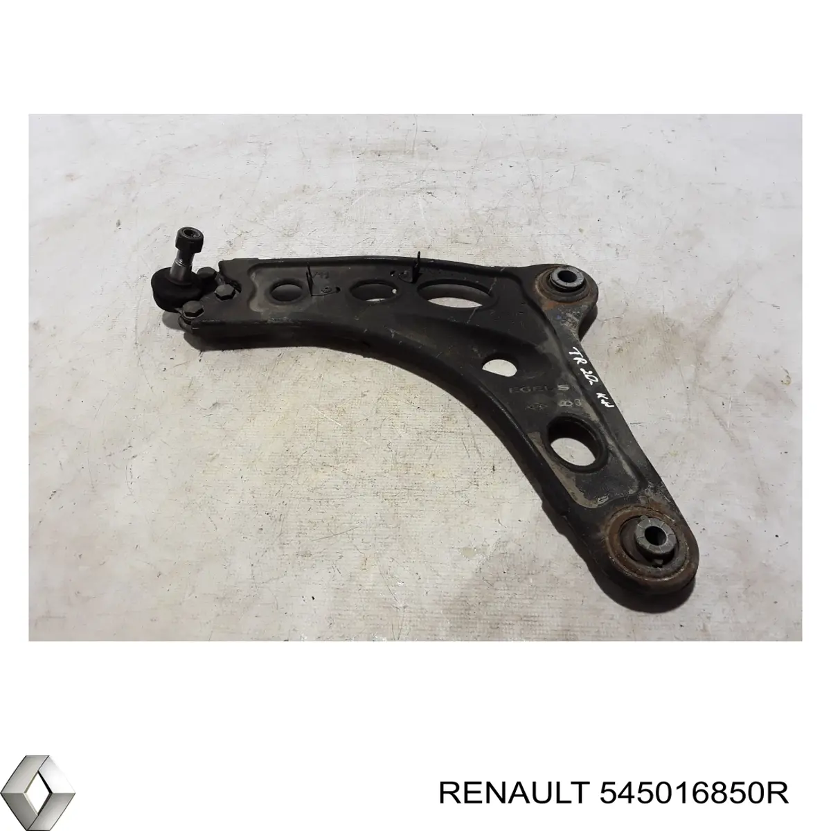 545016850R Renault (RVI) Wahacz zawieszenia przedniego dolny lewy