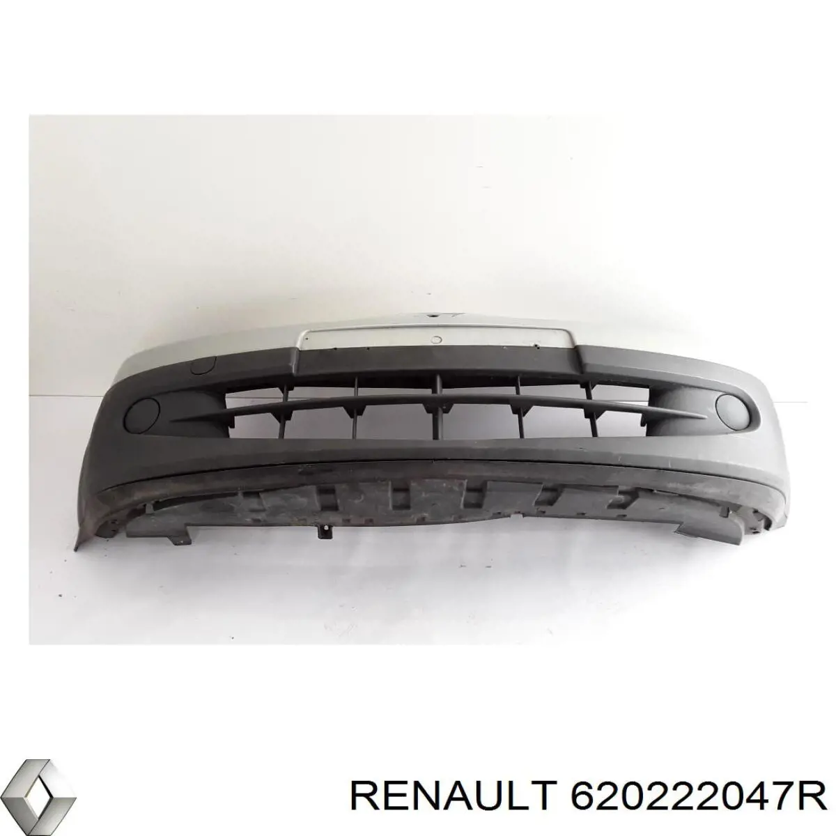 Do koszyka 620222047R Renault (RVI) Zderzak przedni