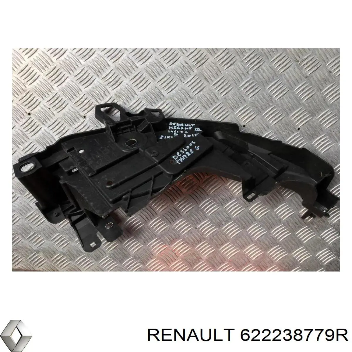 Do koszyka 622238779R Renault (RVI) Wsponik (adapter) mocowania reflektora przedniego lewego