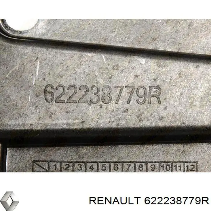 Do koszyka 622238779R Renault (RVI) Wsponik (adapter) mocowania reflektora przedniego lewego