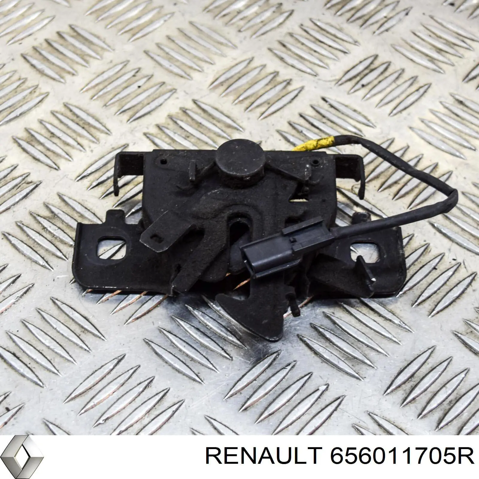 Zamek maski do Renault Trafic III 