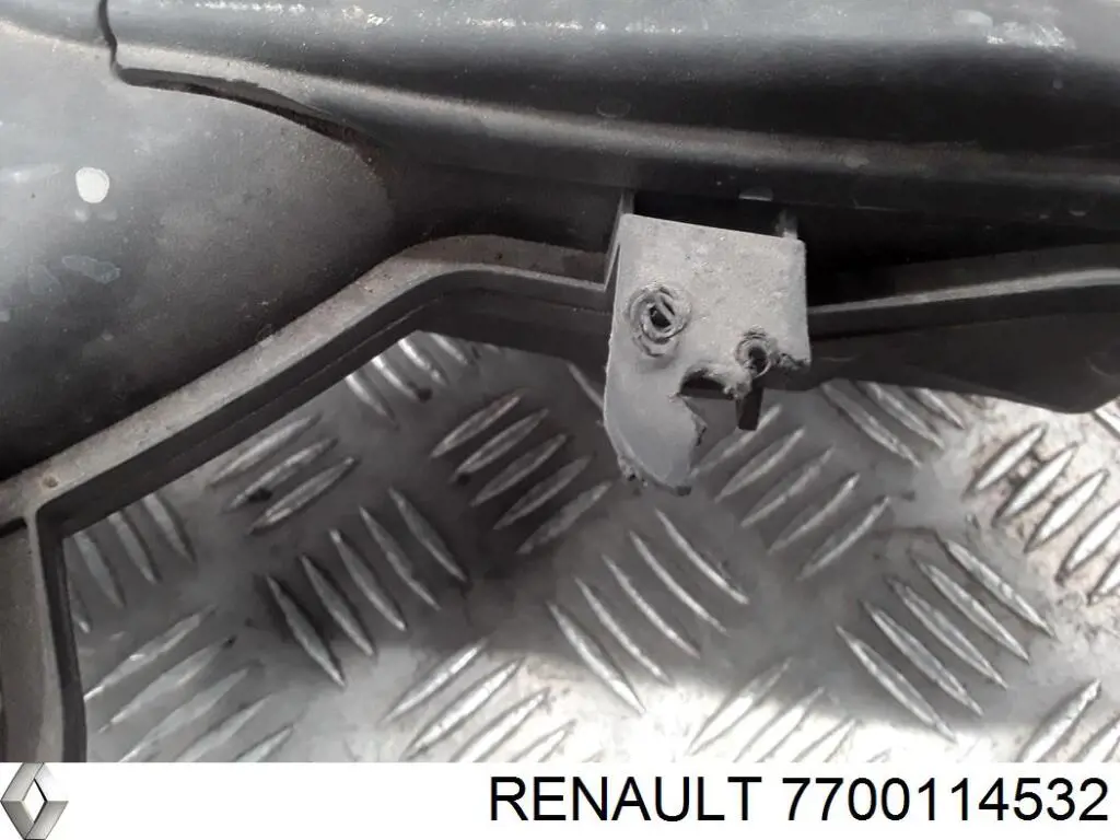 Do koszyka 7700114532 Renault (RVI) Obudowa filtra powietrza
