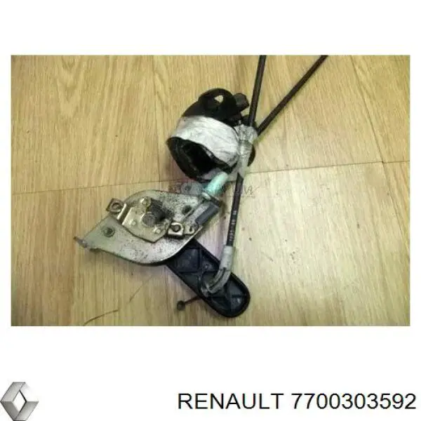7700303592 Renault (RVI) Linka (cięgno) otwierania zamka drzwi tylnych prawych