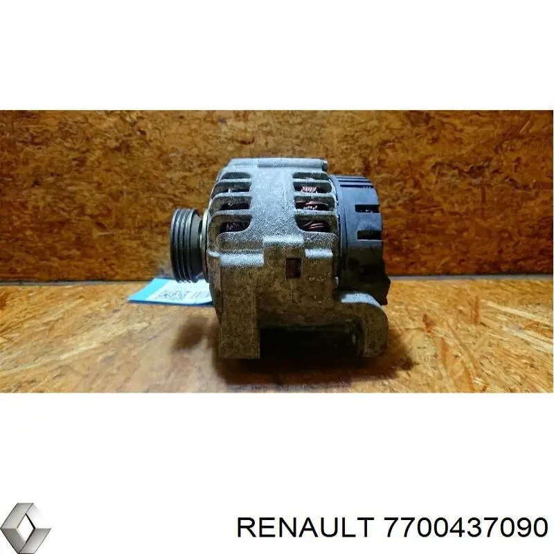 Alternator 7700437090 Renault (RVI)