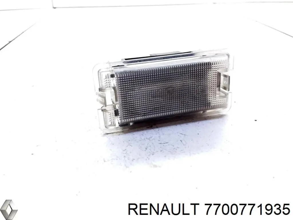 Do koszyka 7700771935 Renault (RVI) Lampka oświetlenia bagażnika